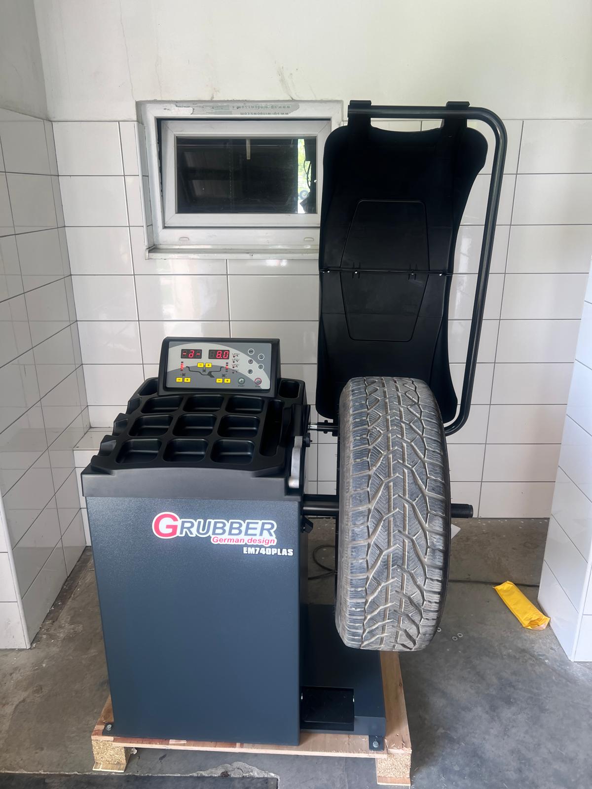 Vyvažovačka Grubber EM740PLAS