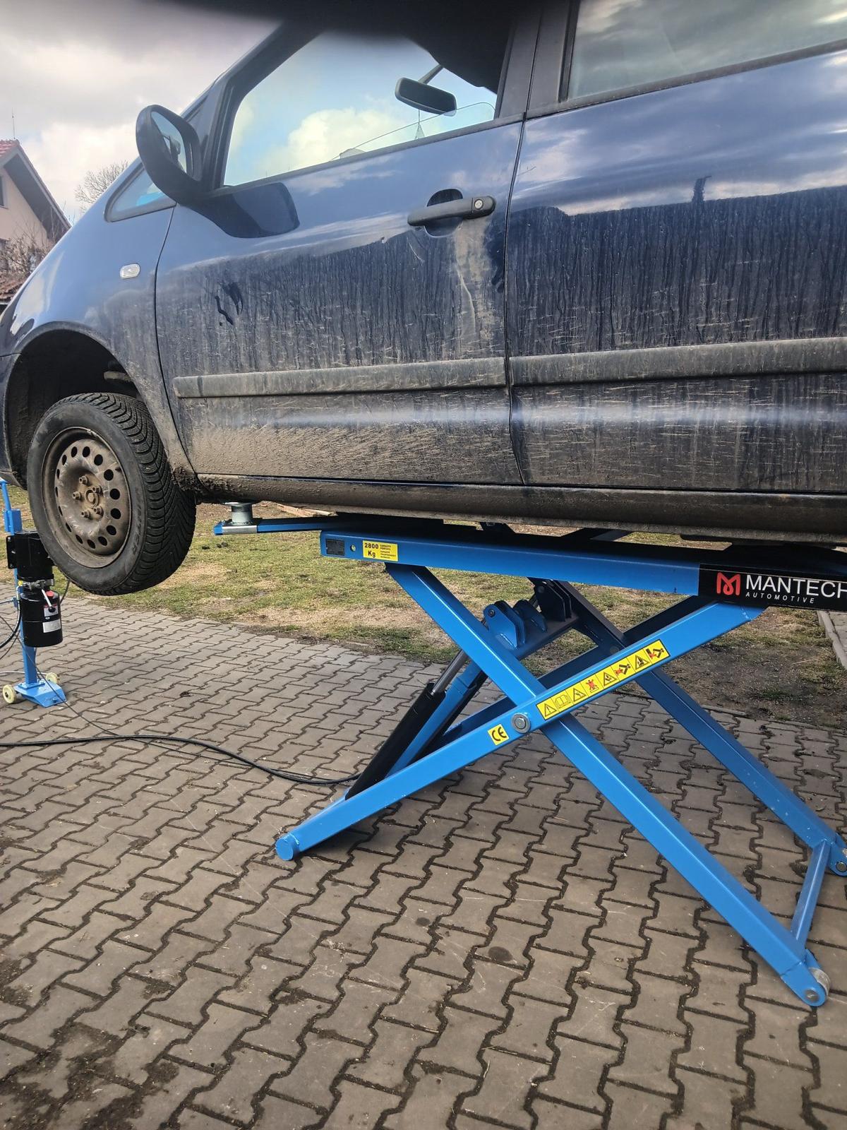 Mobilný nožnicový zdvihák Mantech 2800 kg